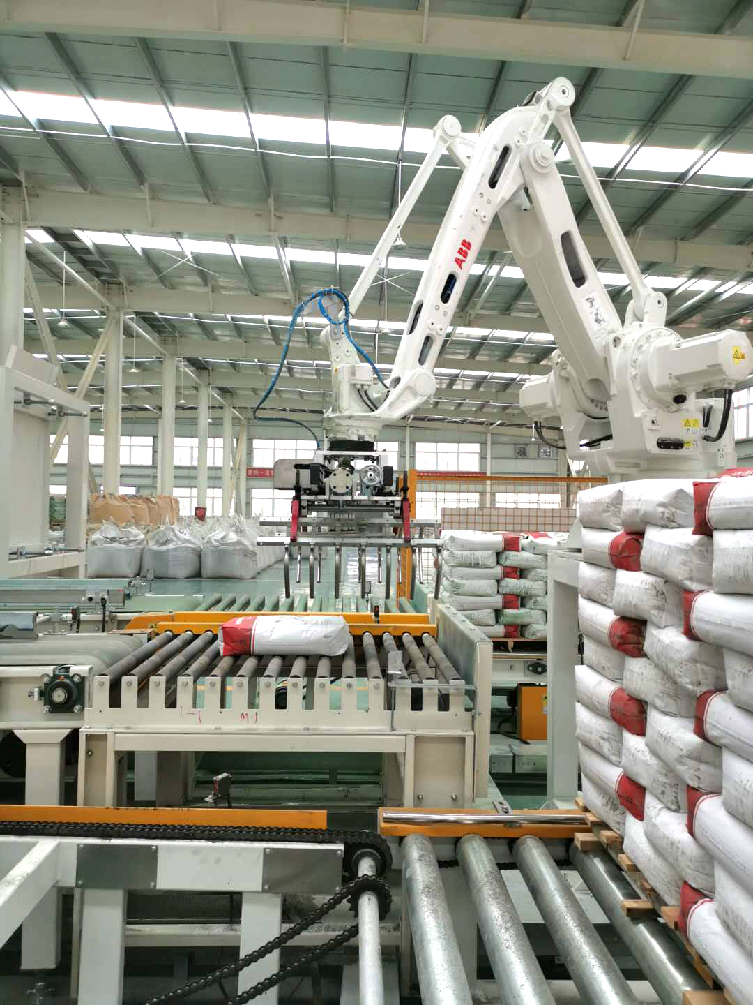 ?大廣金剛砂地坪材料  新鄉(xiāng)自動(dòng)化工廠！